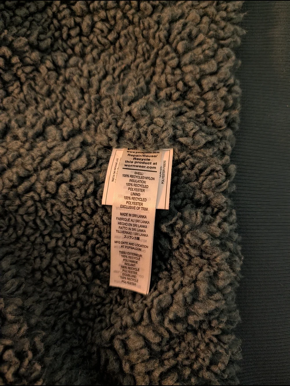 Patagonia Men's Hooded Jacket in Dark Green
